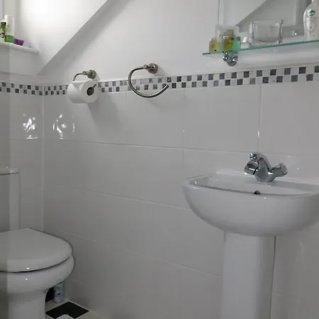 Avondale Guest house York